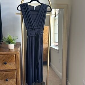 & OTHER STORIES dark gray belted midi dress (US size small) ✨